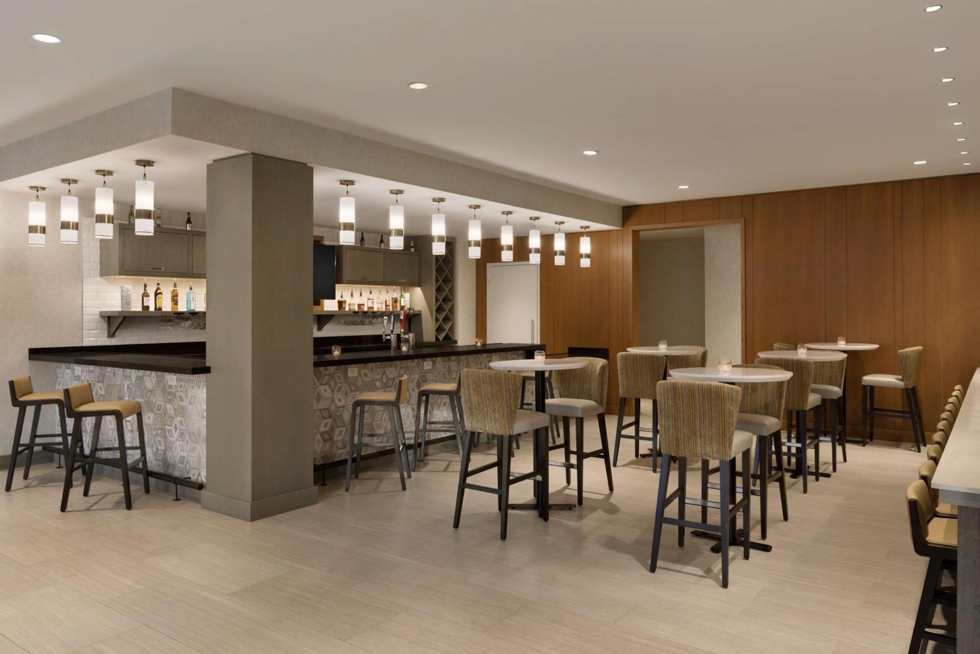 Hilton Garden Inn Newtown Square Radnor Zewnętrze zdjęcie