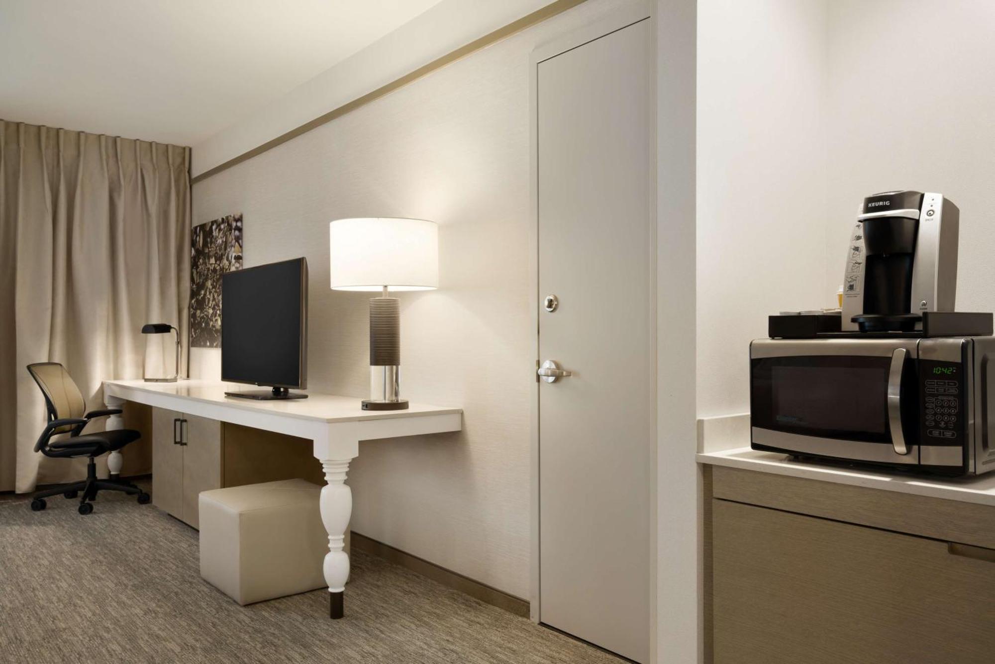 Hilton Garden Inn Newtown Square Radnor Zewnętrze zdjęcie