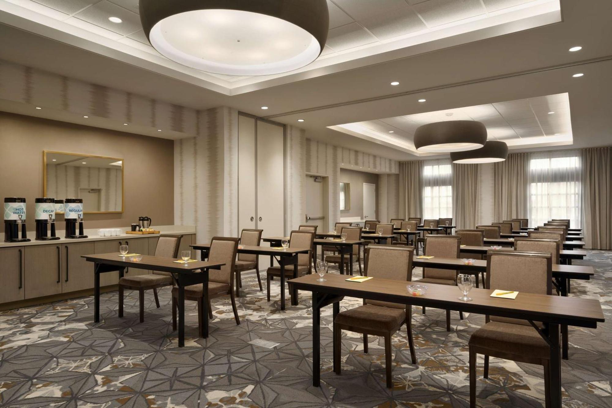 Hilton Garden Inn Newtown Square Radnor Zewnętrze zdjęcie