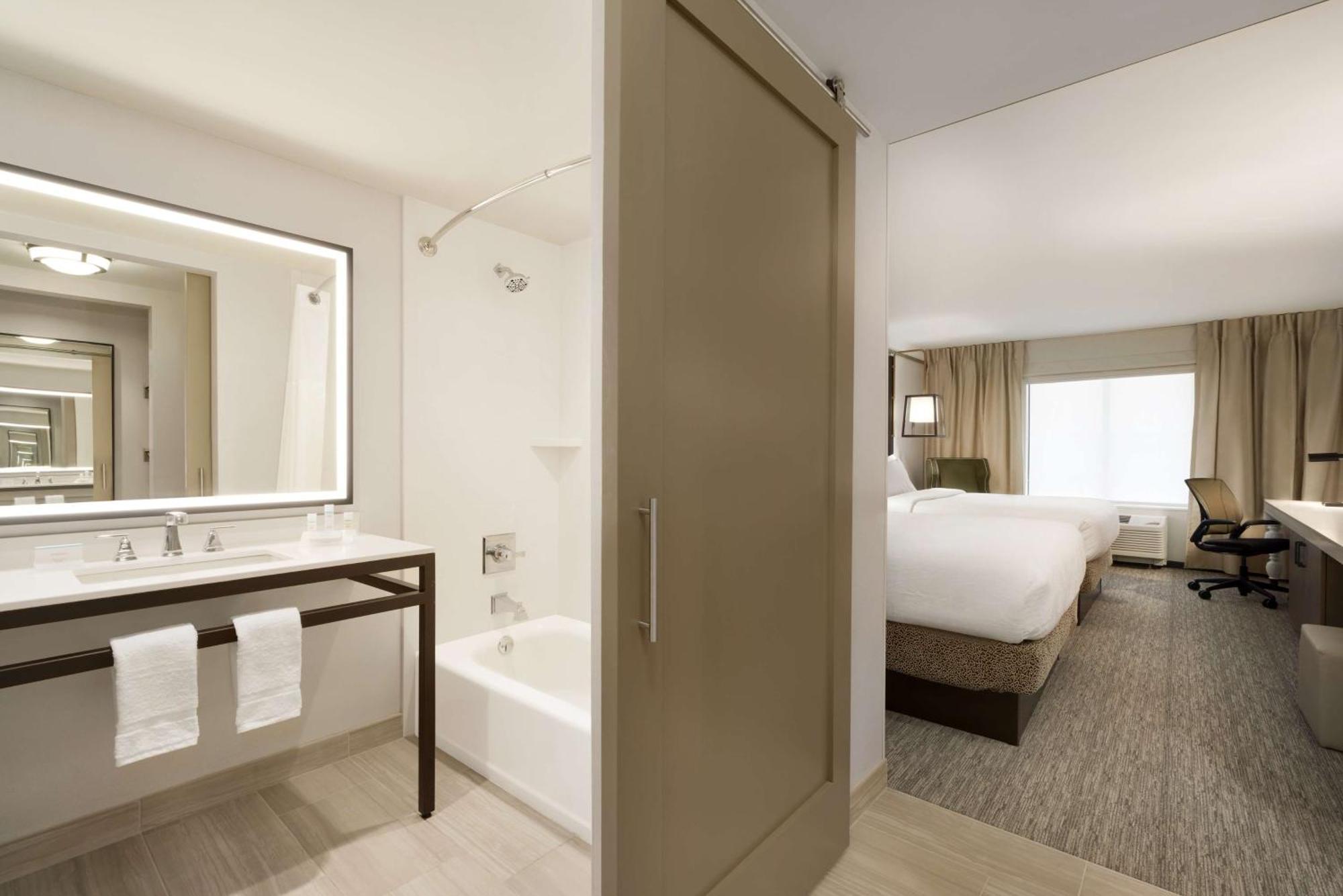 Hilton Garden Inn Newtown Square Radnor Zewnętrze zdjęcie